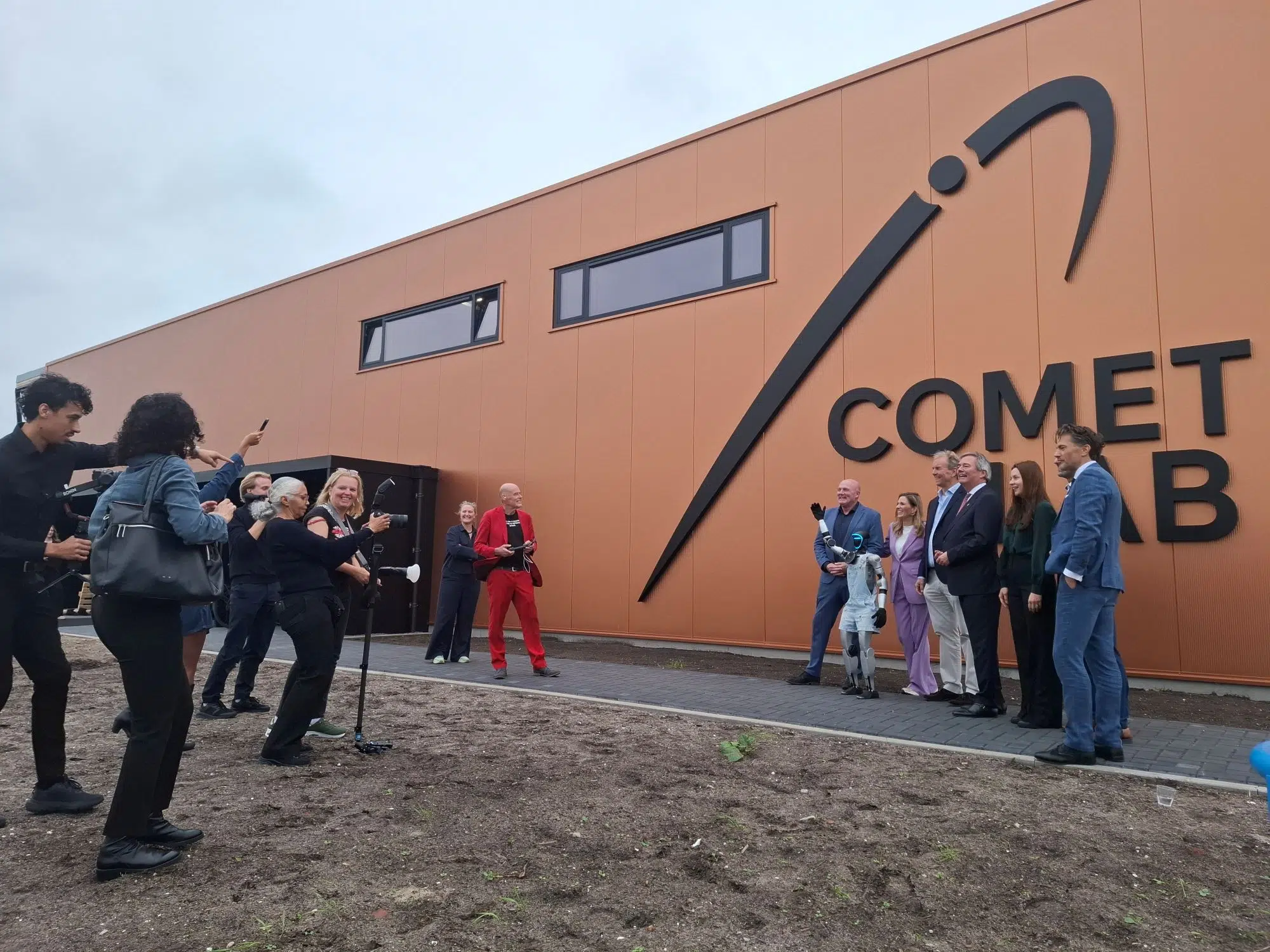 Opening CometLab Header